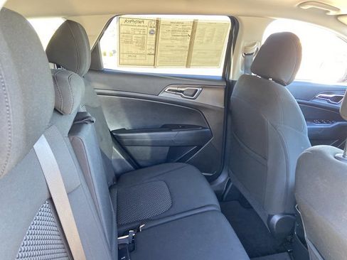 Used 2024 Kia Sportage LX image 20