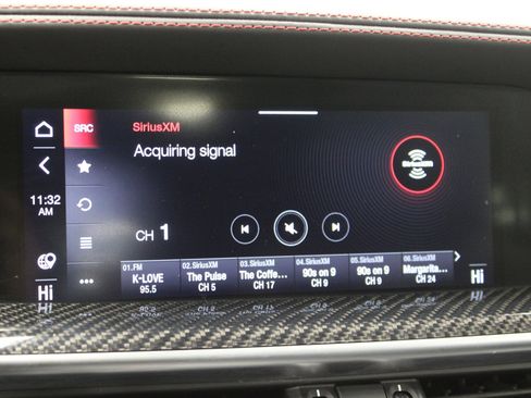 Used 2023 Alfa Romeo Stelvio Estrema image 29