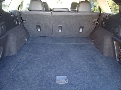 Used 2020 Subaru Outback Limited image 9