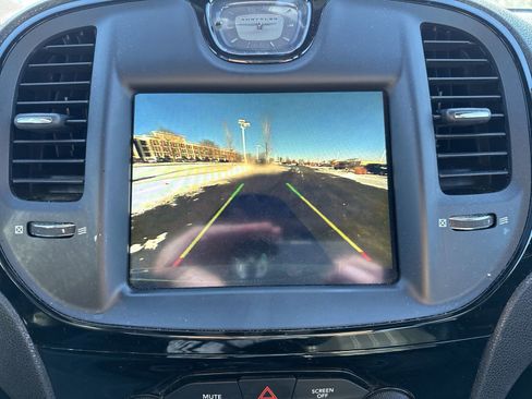 Used 2021 Chrysler 300 S image 17