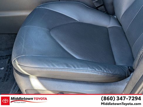 Used 2024 Toyota Grand Highlander Platinum image 15