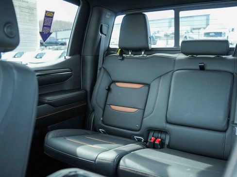 Used 2024 GMC Sierra 1500 AT4 w/ Technology Package image 37