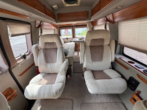 Used 1994 Ford E-150 and Econoline 150 RWD image 5