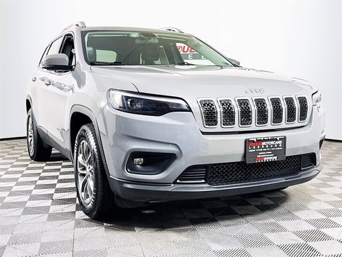 Used 2020 Jeep Cherokee Latitude Plus w/ Cold Weather Group image 1