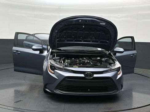 Used 2023 Toyota Corolla LE FWD image 36