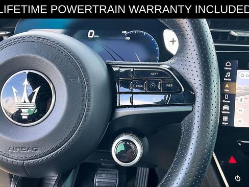 Used 2024 Maserati Grecale GT image 26