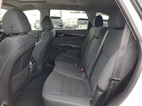 Used 2020 Kia Sorento S AWD/4WD image 10