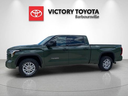 Used 2023 Toyota Tundra SR5 w/ SR5 Convenience Package AWD/4WD image 2