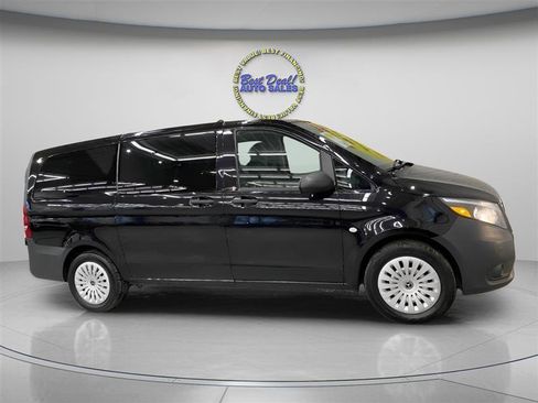 Used 2019 Mercedes-Benz Metris Passenger image 8