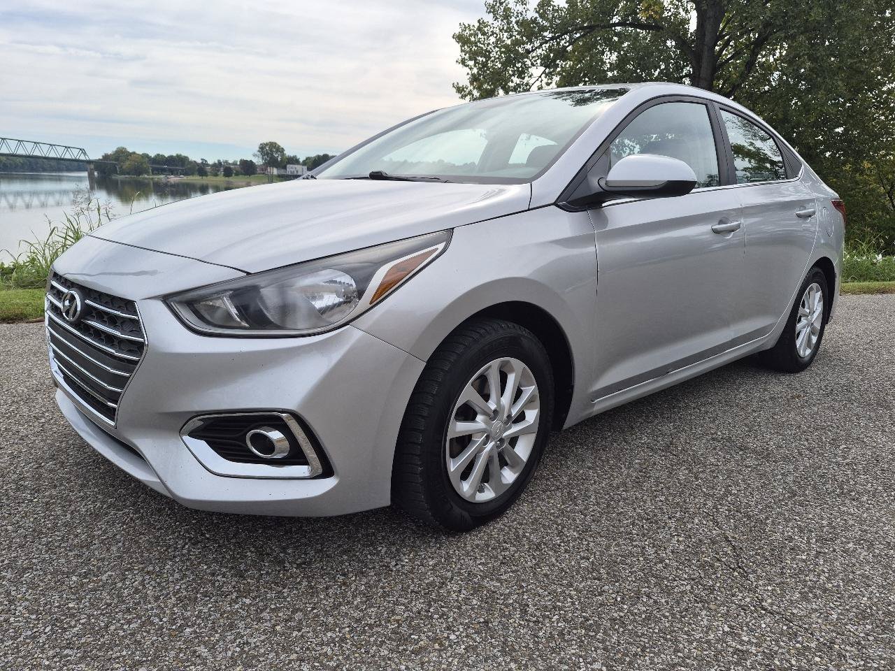 Used 2019 Hyundai Accent SEL FWD image 1
