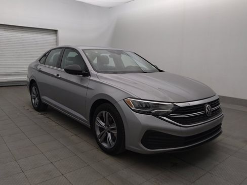 Used 2024 Volkswagen Jetta SE FWD image 11