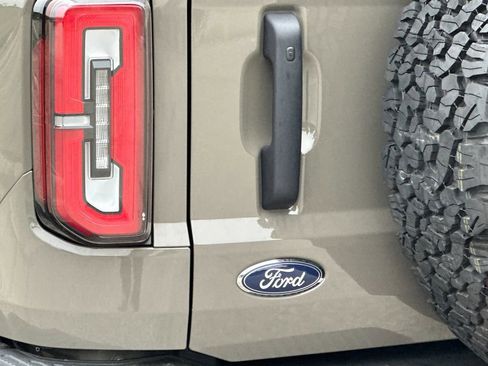 Certified 2025 Ford Bronco Badlands AWD/4WD image 26