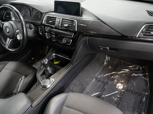 Used 2018 BMW M3 RWD image 25