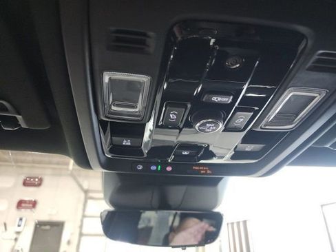 Used 2025 Cadillac Escalade Sport w/ Touring Package AWD/4WD image 17