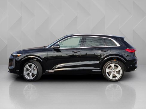 New 2025 Audi Q5 Premium Plus image 3