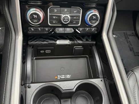 Used 2023 GMC Yukon Denali w/ LPO, Floor Liner Package AWD/4WD image 15