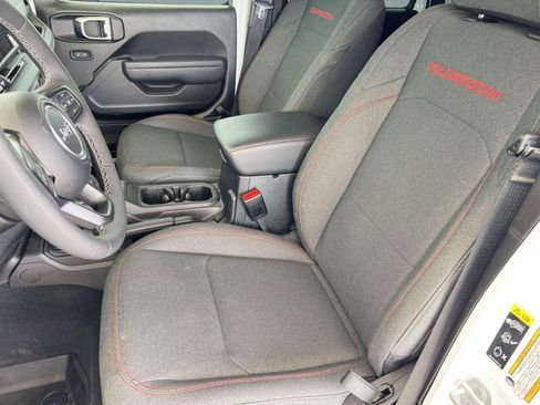 Used 2025 Jeep Wrangler Unlimited Rubicon w/ Safety Group image 22