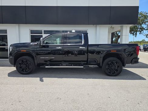 New 2025 GMC Sierra 2500 Denali w/ Denali Reserve Package image 4