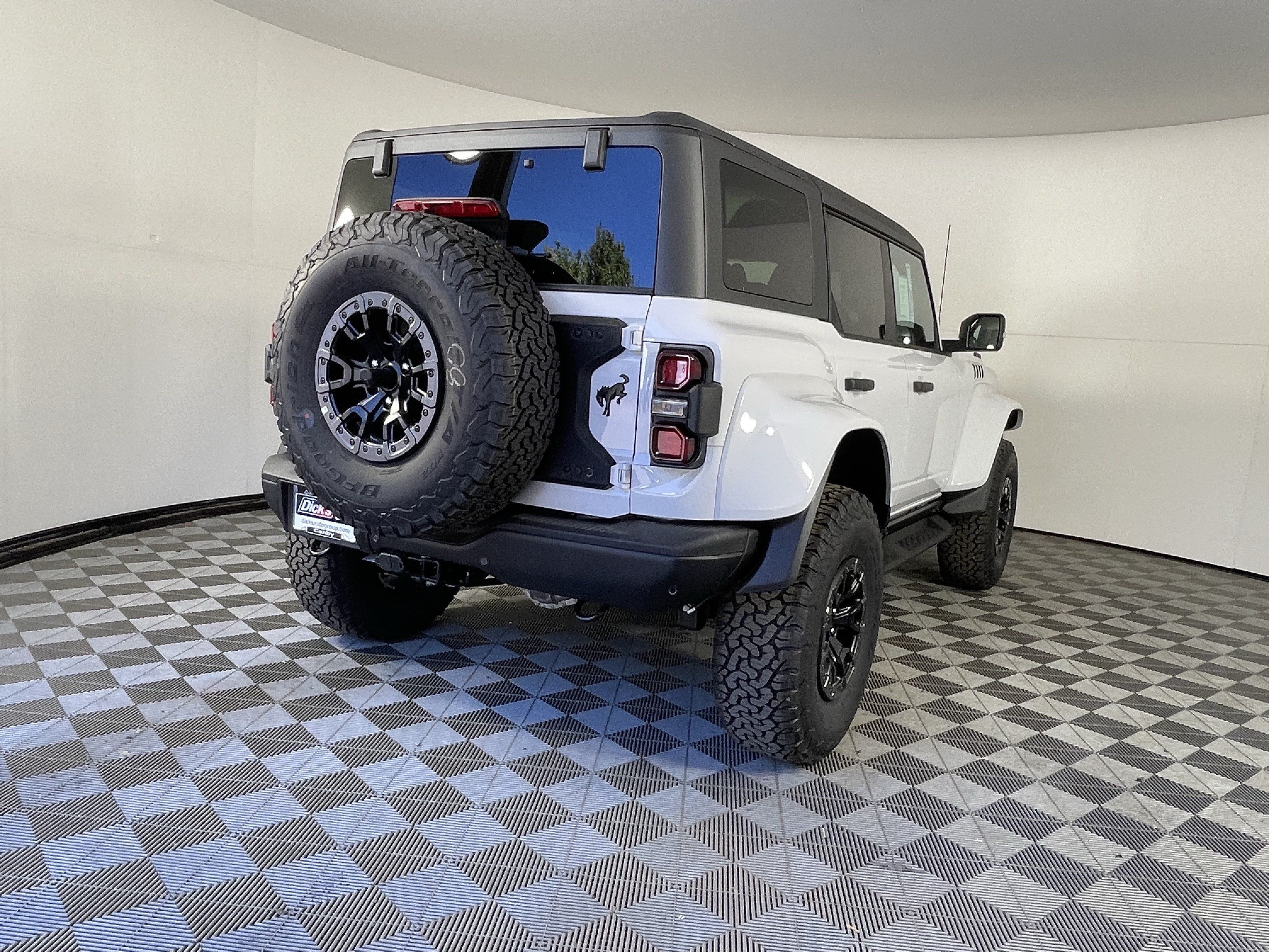 New 2026 Ford Bronco Raptor w/ Interior Carbon Fiber Pack AWD/4WD image 5