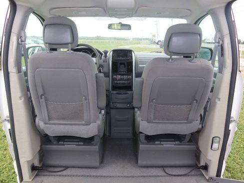 Used 2010 Dodge Grand Caravan SE w/ Popular Equipment Group FWD image 30
