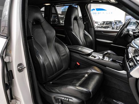 Used 2018 BMW X5 M image 33