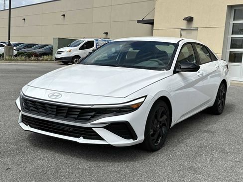 New 2026 Hyundai Elantra Sport FWD image 3