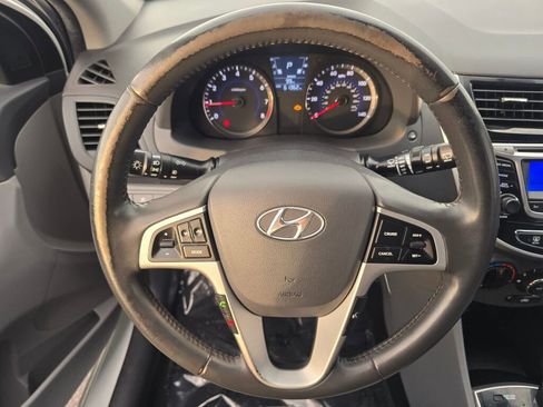 Used 2014 Hyundai Accent SE w/ Option Group 3 image 17