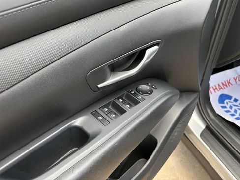 Used 2025 Hyundai Tucson SE image 11