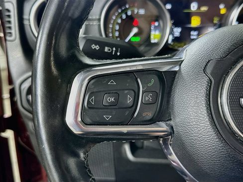 Used 2021 Jeep Wrangler Unlimited Sahara w/ Cold Weather Group AWD/4WD image 22