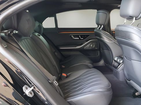 Used 2025 Mercedes-Benz S 63 AMG S image 16