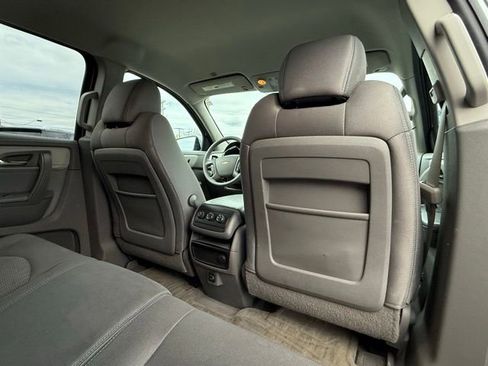 Used 2017 Chevrolet Traverse LS image 22