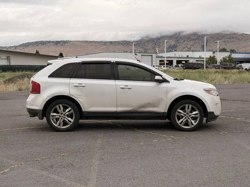 Used 2011 Ford Edge Limited FWD image 6