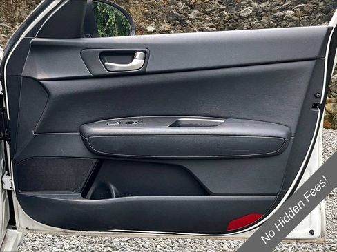 Used 2016 Kia Optima LX FWD image 19