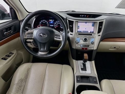 Used 2014 Subaru Outback 3.6R Limited AWD/4WD image 25
