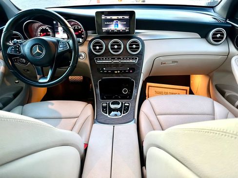 Used 2018 Mercedes-Benz GLC 300 image 17