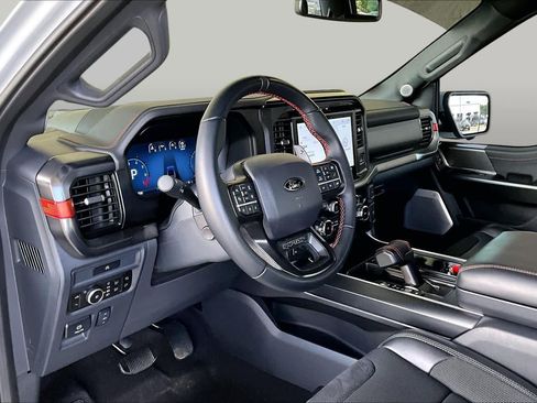 Used 2025 Ford F150 Raptor AWD/4WD image 18