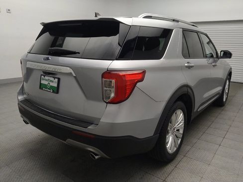 Used 2021 Ford Explorer Limited w/ Equipment Group 301A RWD image 9