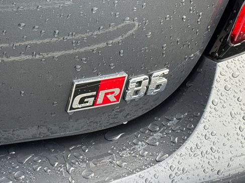 Used 2022 Toyota GR86 image 26