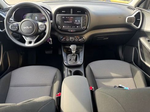 Certified 2025 Kia Soul LX FWD image 16