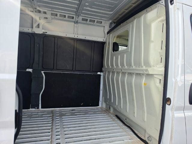 Used 2025 RAM ProMaster 2500 w/ Convenience Group FWD image 30