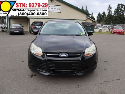 Used 2014 Ford Focus SE w/ SE Winter Package image 12