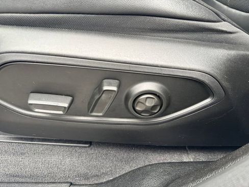 Certified 2022 Jeep Grand Cherokee L Limited w/ Luxury Tech Group II AWD/4WD image 19