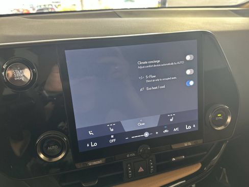 Used 2023 Lexus NX 250 FWD w/ Towing Package (2000 Lbs) image 19