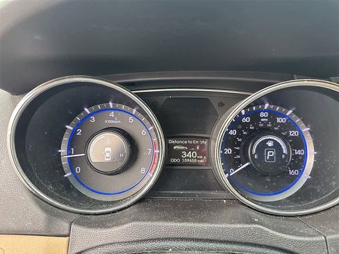 Used 2011 Hyundai Sonata GLS image 12