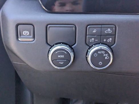 New 2026 GMC Sierra 1500 SLE w/ Preferred Package RWD image 26