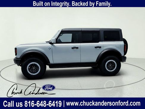 New 2026 Ford Bronco Outer Banks w/ Sasquatch Package AWD/4WD image 4