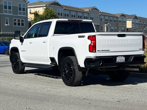 Used 2025 Chevrolet Silverado 2500 LTZ w/ Trail Boss Package AWD/4WD image 6