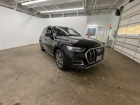 Used 2021 Audi Q5 Premium Plus image 8