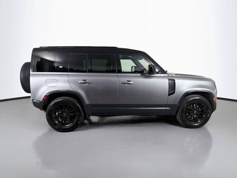 Used 2023 Land Rover Defender 110 S AWD/4WD image 4