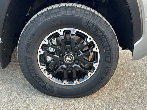 New 2026 Toyota Tundra SR5 image 12